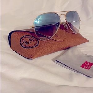 Ray-Ban